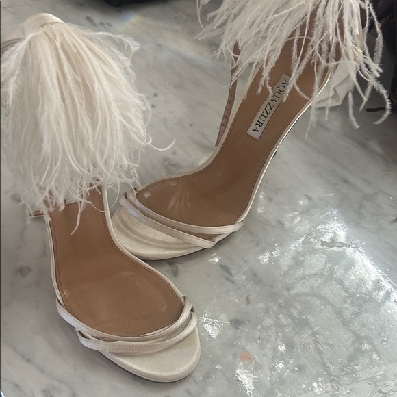 Aquazzura Cream Feathered Concerto Heels Sz 38 - Picture 2 of 16